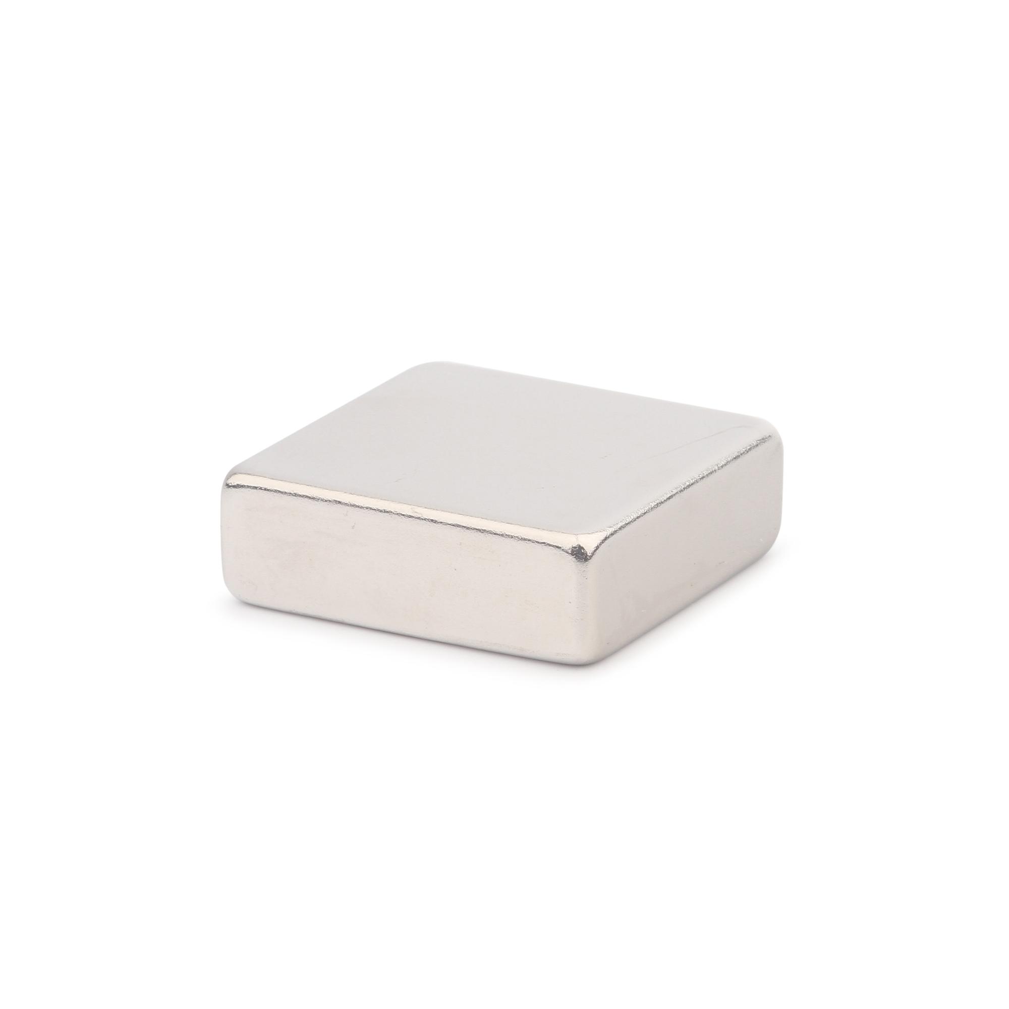 Магнитная призма 20х20х05 мм(15)