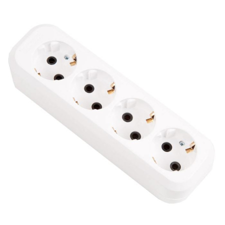 Колодка четверная (белая) с заземлен.