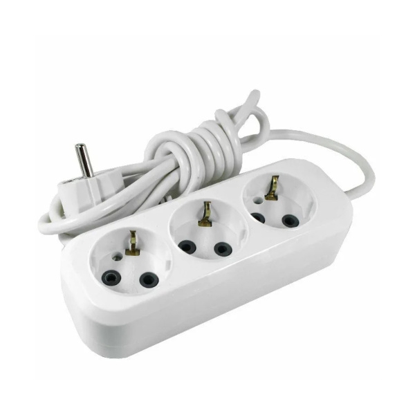 Удлинитель 3 гнезда 10 метров с заземлением (ПВС)