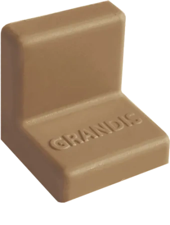 Уголок с заглушкой 25х25 Орех